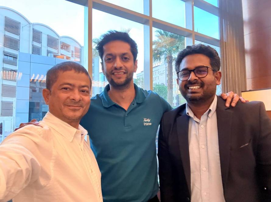 Tejas Goenka, Managing Director of Tally Solutions, with Mohamed Abdul Baseeth, Shoaib Akhtar, and the MAAS Consult team during a strategic meeting in Riyadh to discuss TallyPrime, Saudi SMEs, customer experience, and future product developments.